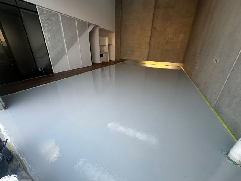 Commercial office epoxy floor glass partitions