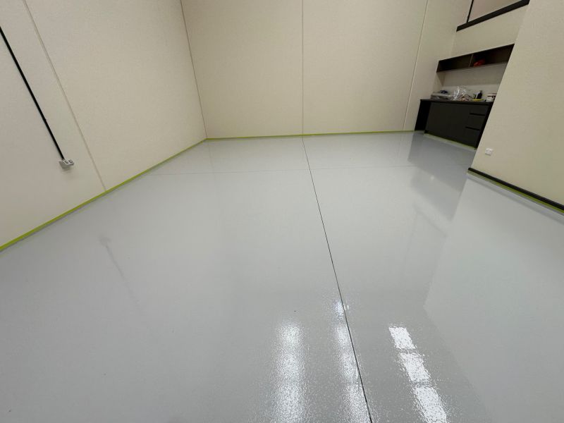 Office epoxy floor light grey gloss finish