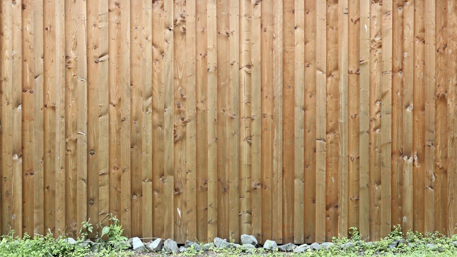 Timber fence installation Melbourne